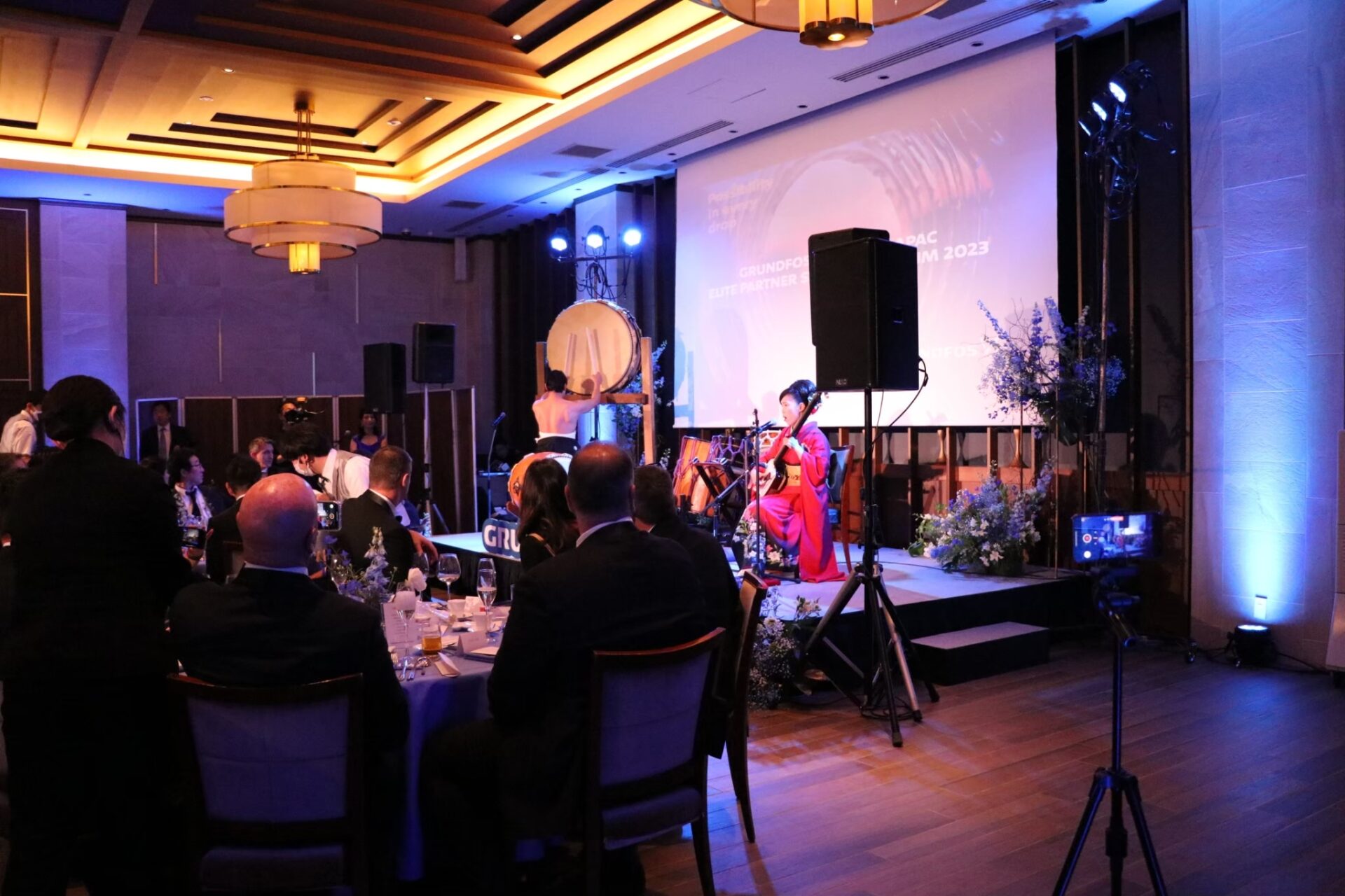 和楽器の生演奏